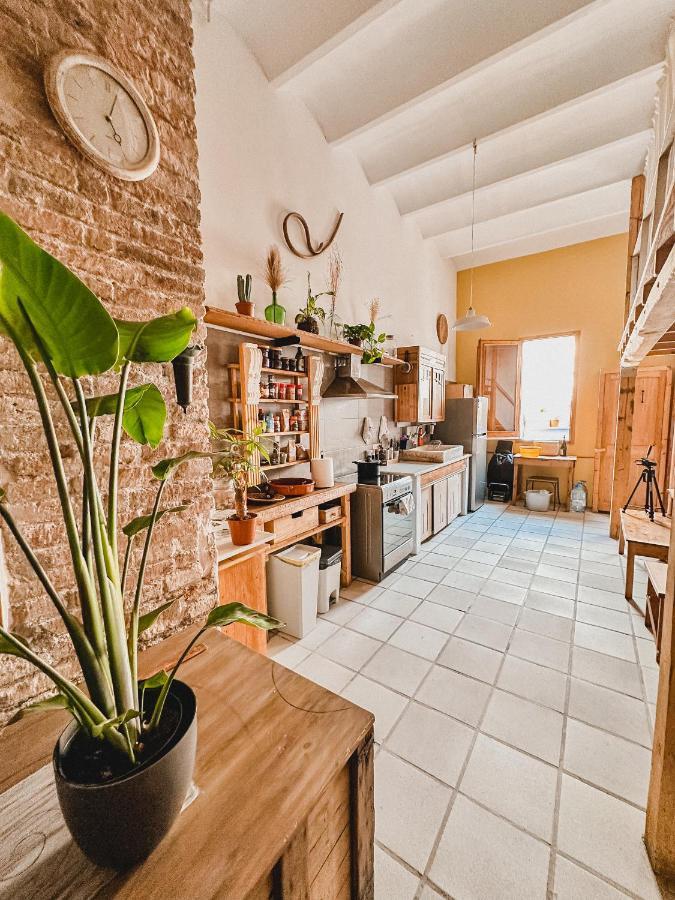 Habitacion Privada, Casa Compartida Con Pareja Private Room, Shared House With A Couple Barcelona Exterior photo